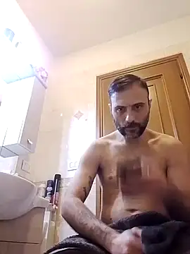 Snapshot of coppiasenzacensura chatting on 11-02-25, 06:27 coppiasenzacensura online show from 11-02-25, 06:27