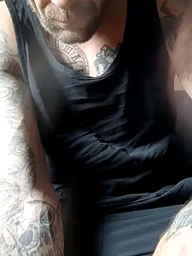 PIercingBoy38 online show from 10-29-25, 10:39