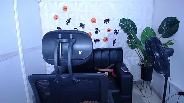 Valentinaa mature online show from 10-01-25, 11:00