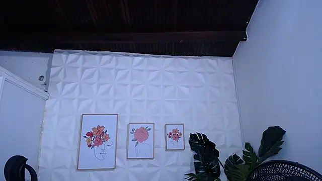 Valentinaa mature online show from 02-19-26, 08:05