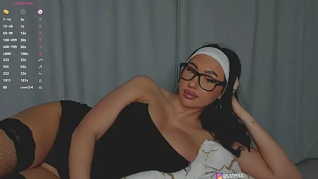 Snapshot of qsstess chatting on 12-16-24, 08:26 qsstess online show from 12-16-24, 08:26