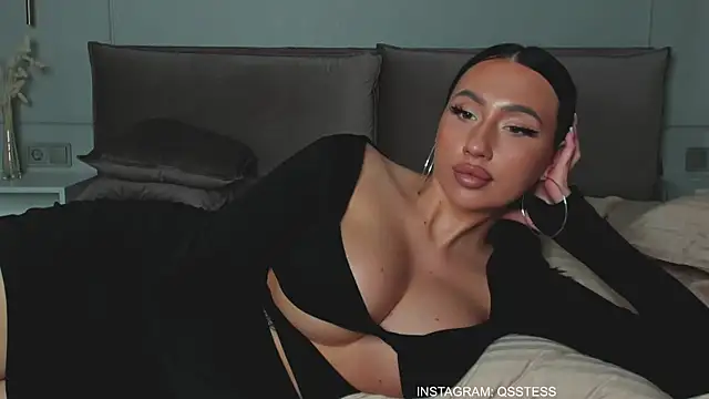 Snapshot of qsstess chatting on 02-20-25, 05:33 qsstess online show from 02-20-25, 05:33