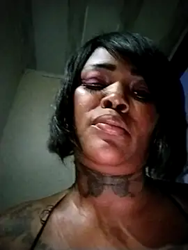 Snapshot of Alissamore3 chatting on 04-12-26, 11:32 Alissamore3 online show from 04-12-26, 11:32