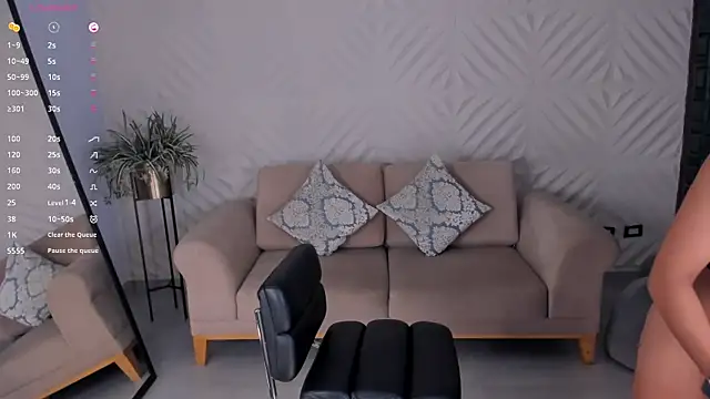Snapshot of LizzHamilton__ chatting on 01-28-25, 12:57 LizzHamilton   online show from 01-28-25, 12:57