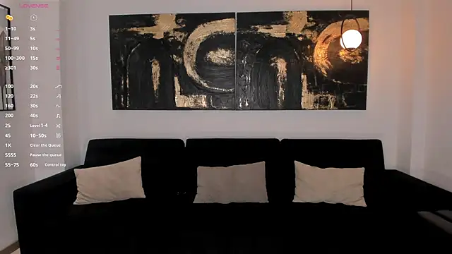 LizzHamilton   online show from 03-06-26, 08:38