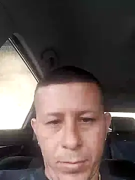 Somospareja1987 online show from 03-25-26, 01:28