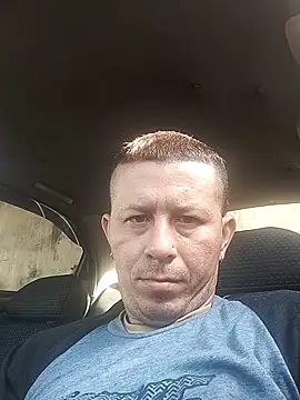 Somospareja1987 online show from 04-10-26, 01:38