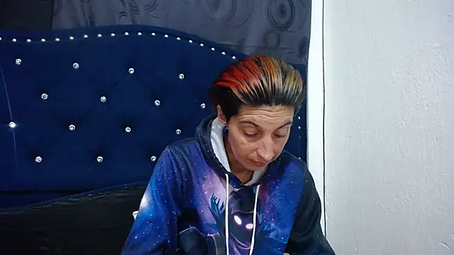 Snapshot of anyu1306 chatting on 01-17-25, 05:00 anyu1306 online show from 01-17-25, 05:00