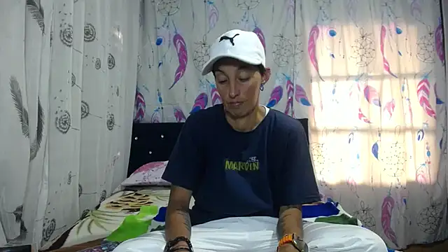 Snapshot of anyu1306 chatting on 03-05-26, 08:27 anyu1306 online show from 03-05-26, 08:27