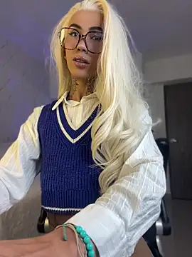 Miss sagitario online show from 04-25-26, 12:19