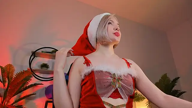 Snapshot of ReiYosimoto chatting on 12-24-24, 05:55 ReiYosimoto online show from 12-24-24, 05:55