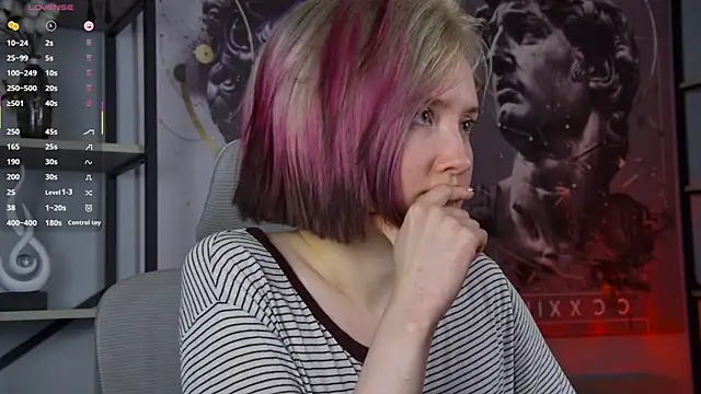 ReiYosimoto online show from 04-29-26, 05:41