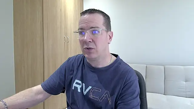 BrettJ81 online show from 09-15-25, 02:28