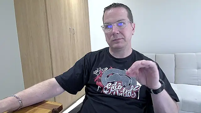 BrettJ81 online show from 11-28-25, 01:14