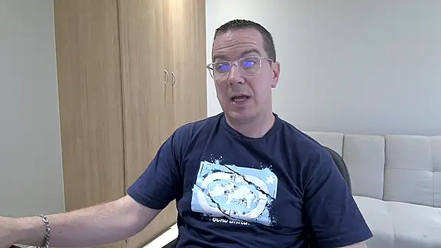 BrettJ81 online show from 02-01-26, 02:48