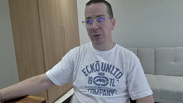 BrettJ81 online show from 03-27-26, 02:06