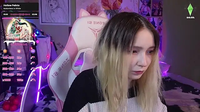 Evie Ro online show from 12-22-24, 08:47