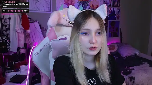 Evie Ro online show from 01-06-25, 08:39