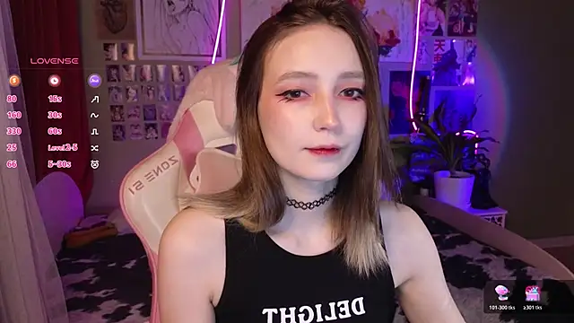 Evie Ro online show from 04-27-26, 11:36