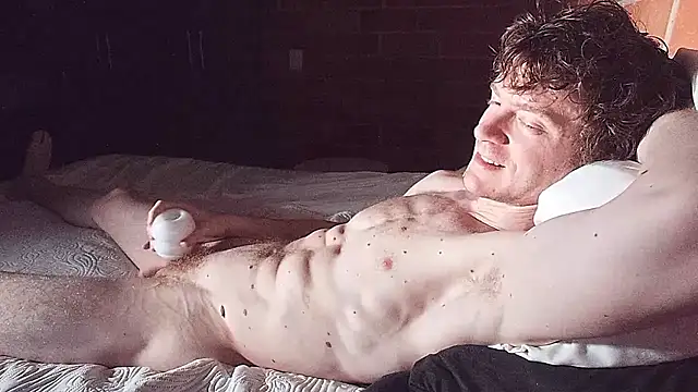 Snapshot of warrenkener chatting on 09-19-25, 03:41 warrenkener online show from 09-19-25, 03:41