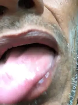 Snapshot of kvr27 chatting on 10-02-25, 01:40 kvr27 online show from 10-02-25, 01:40