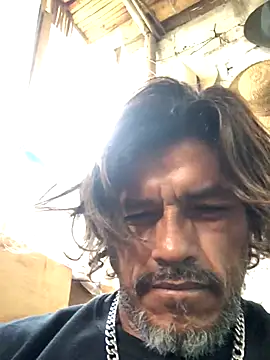 Snapshot of kvr27 chatting on 10-30-25, 11:33 kvr27 online show from 10-30-25, 11:33