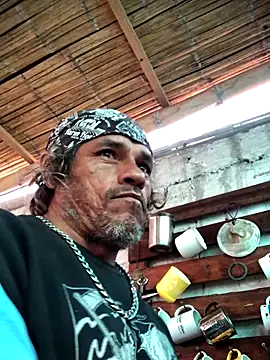 Snapshot of kvr27 chatting on 11-13-25, 11:31 kvr27 online show from 11-13-25, 11:31