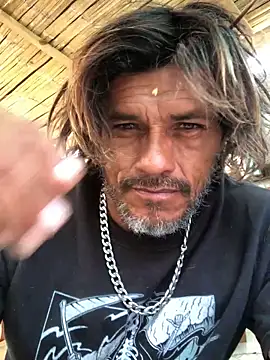 Snapshot of kvr27 chatting on 11-24-25, 03:23 kvr27 online show from 11-24-25, 03:23