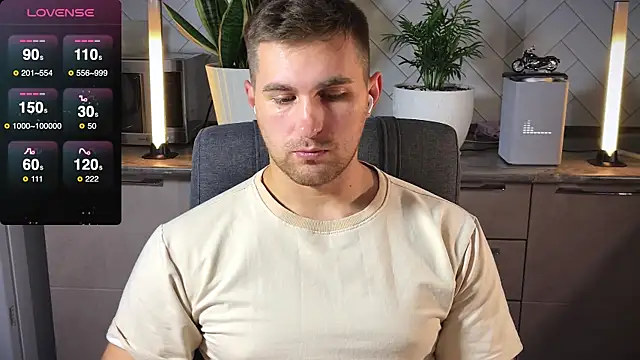 Sweeet  boy online show from 01-31-25, 09:27