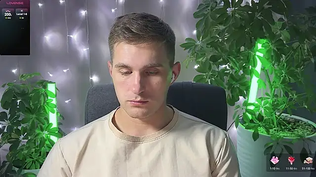 Sweeet  boy online show from 03-08-25, 10:24