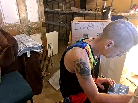 Snapshot of leahcimnikral chatting on 09-20-25, 11:06 leahcimnikral online show from 09-20-25, 11:06