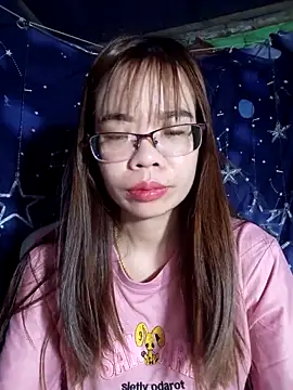   Mai-love19   online show from 03-15-25, 09:49