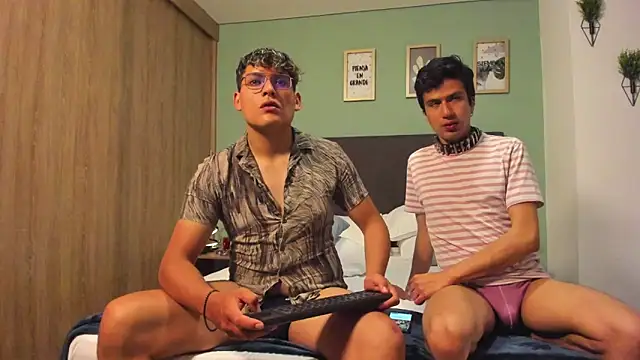 dom2travelersss online show from 01-09-25, 01:24