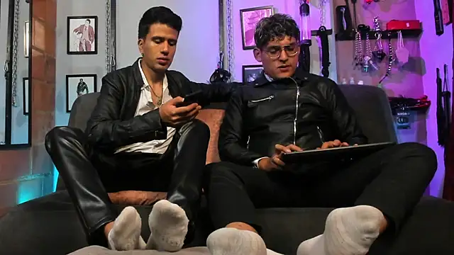 dom2travelersss online show from 01-26-25, 12:33