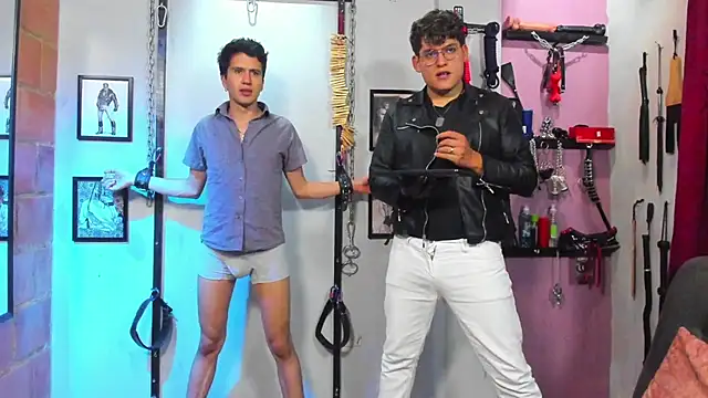 dom2travelersss online show from 03-09-25, 11:03