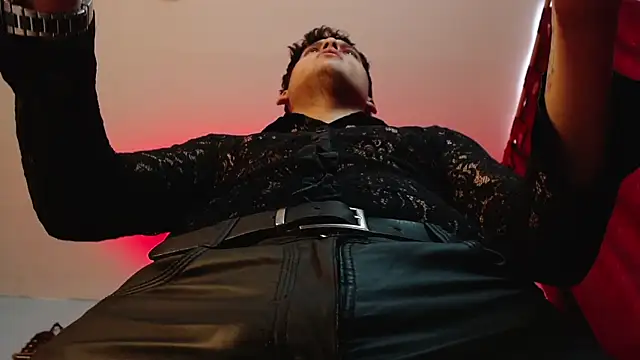 dom2travelersss online show from 09-19-25, 03:56