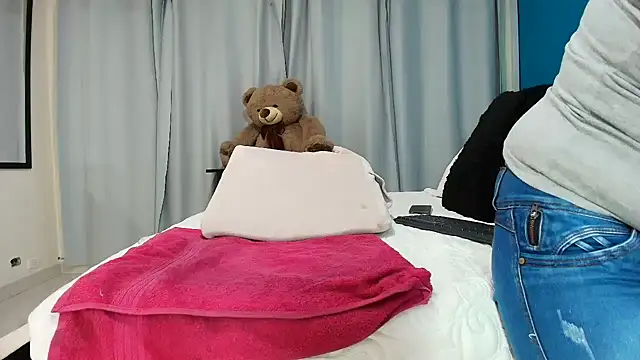 Snapshot of natalia23 chatting on 10-22-25, 09:58 natalia23 online show from 10-22-25, 09:58