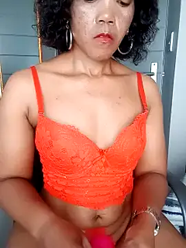 Snapshot of BabySweetDee chatting on 01-25-25, 08:21 BabySweetDee online show from 01-25-25, 08:21