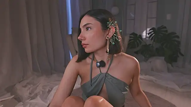 AmyArmstrong online show from 04-06-26, 10:22