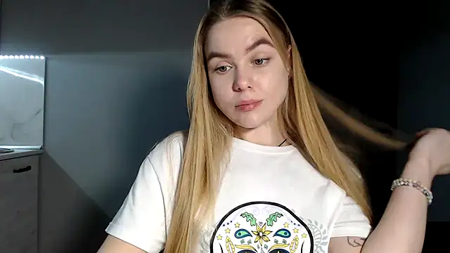 Snapshot of Sunbeam_ chatting on 01-07-25, 09:25 Sunbeam online show from 01-07-25, 09:25