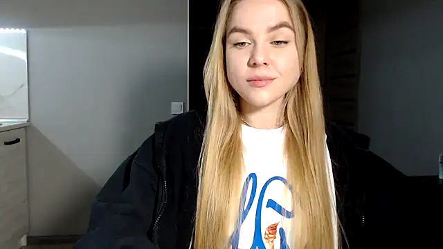 Snapshot of Sunbeam_ chatting on 02-12-25, 07:56 Sunbeam online show from 02-12-25, 07:56