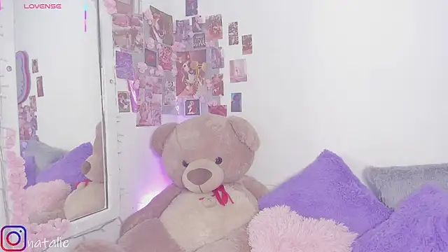 Snapshot of natalie_jaensen chatting on 09-10-25, 09:59 natalie jaensen online show from 09-10-25, 09:59