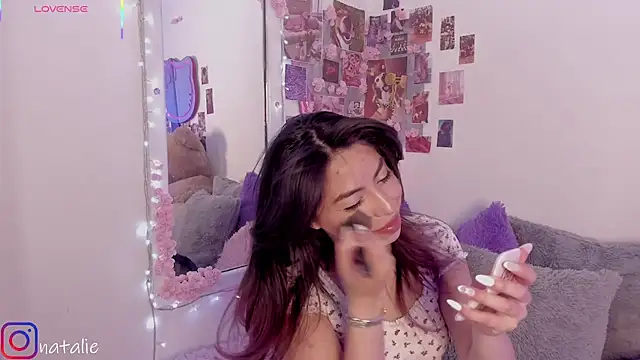 Snapshot of natalie_jaensen chatting on 09-20-25, 10:00 natalie jaensen online show from 09-20-25, 10:00