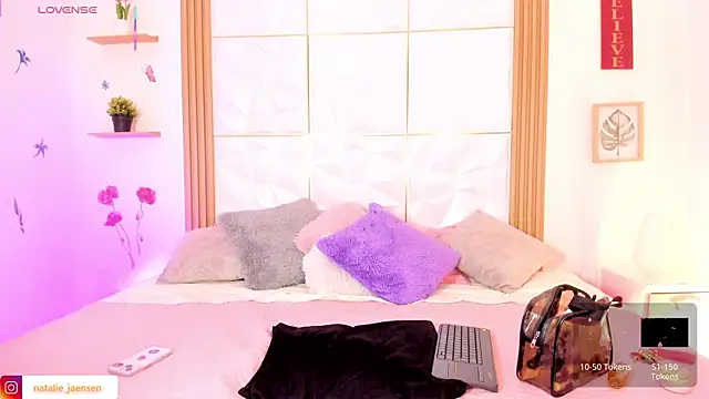 natalie jaensen online show from 04-23-26, 05:59