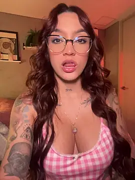 DaniDusan  online show from 03-25-26, 08:26