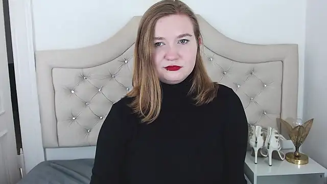 LaraDream online show from 01-10-25, 03:18