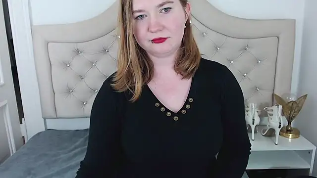 LaraDream online show from 01-11-25, 01:16