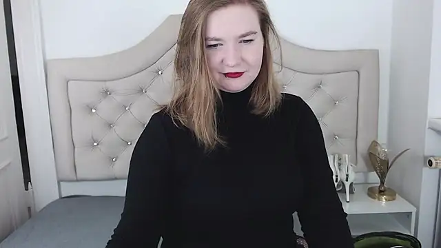 LaraDream online show from 01-17-25, 08:22