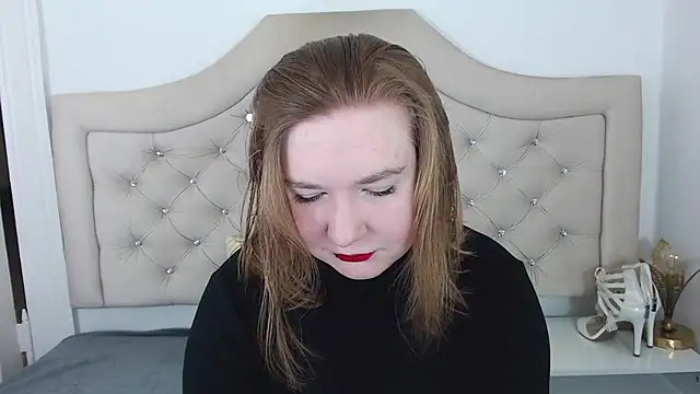 LaraDream online show from 01-21-25, 09:04