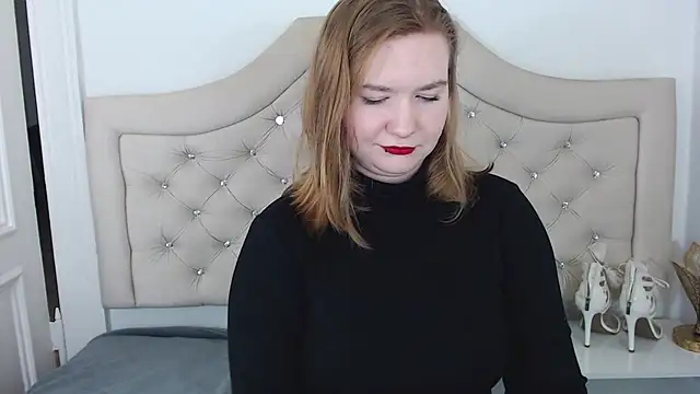 LaraDream online show from 01-22-25, 12:06